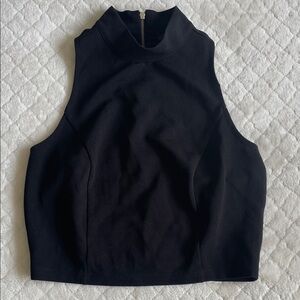 Elegant Black Sleeveless crop Top-Medium
